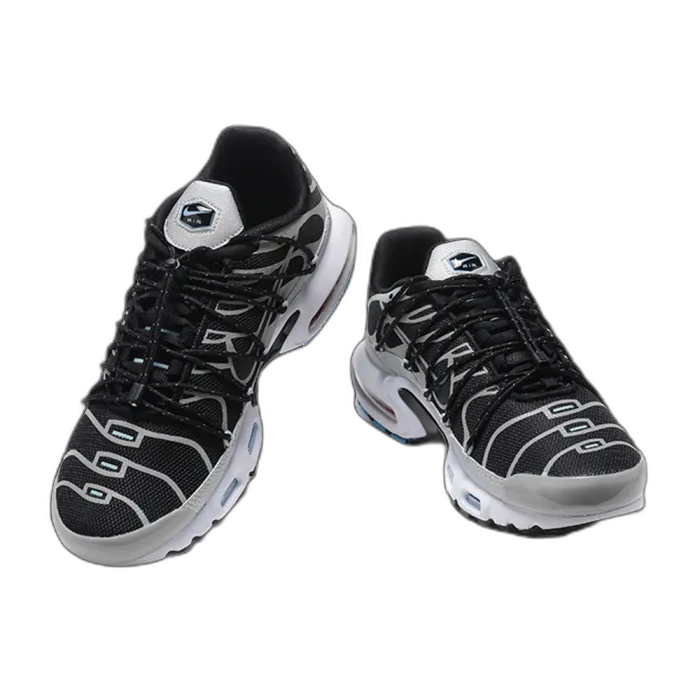 Nike air max plus utility
