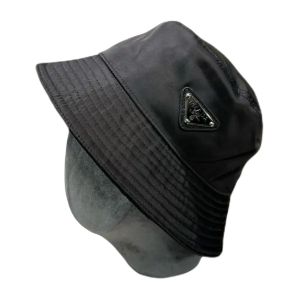 cappellino prada