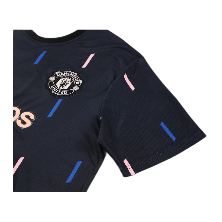 Manchester United black