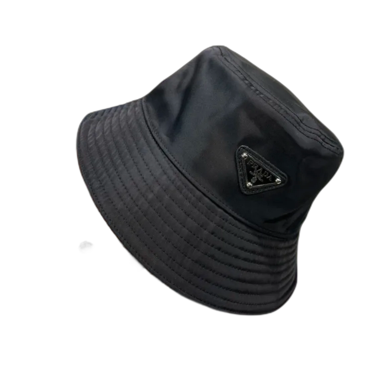 cappellino prada