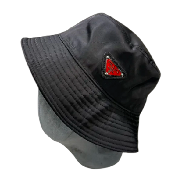 cappellino prada