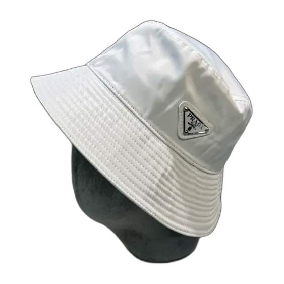 cappellino prada